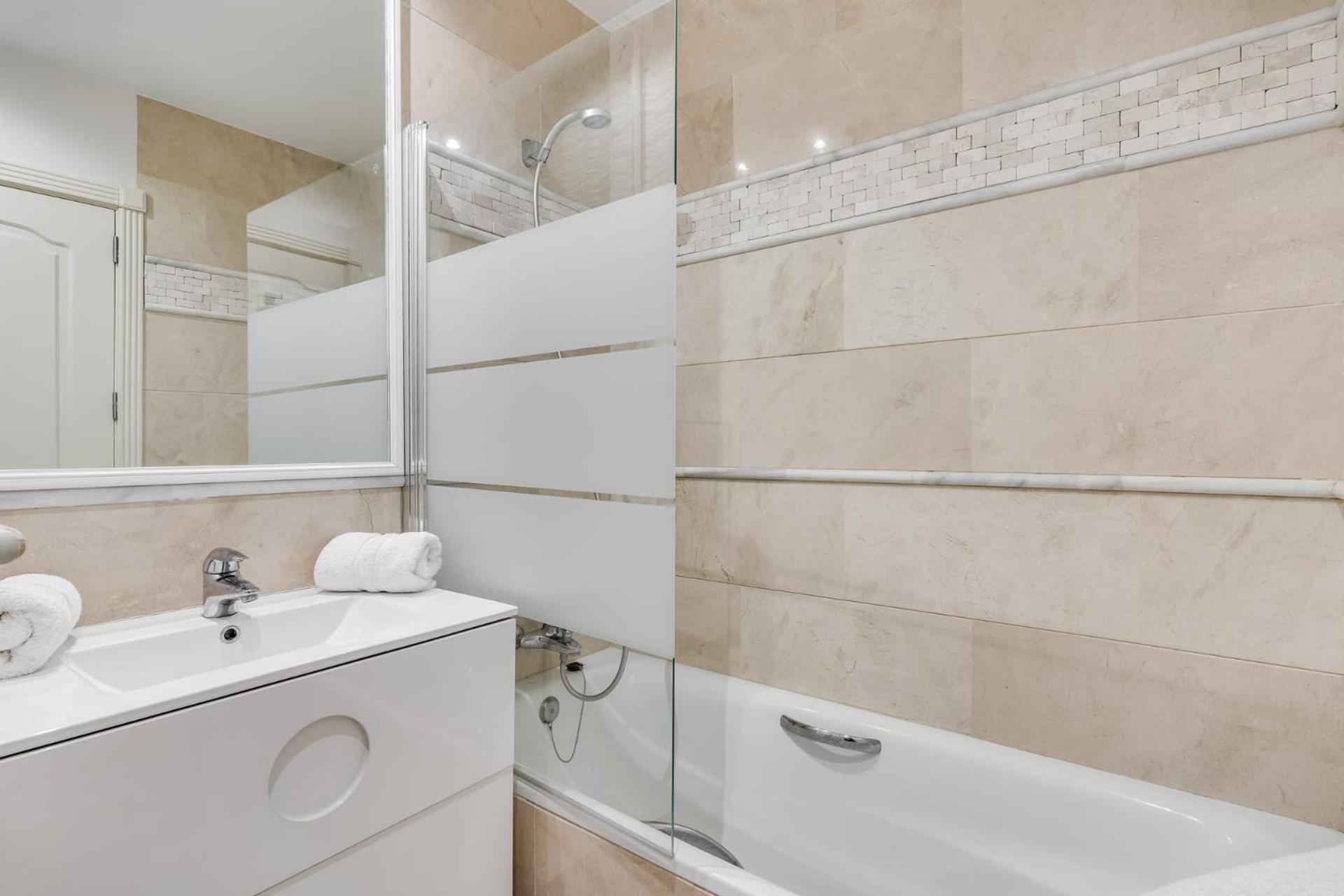 Molo Residences Boutique Apartments & Spa Marbella Exteriör bild