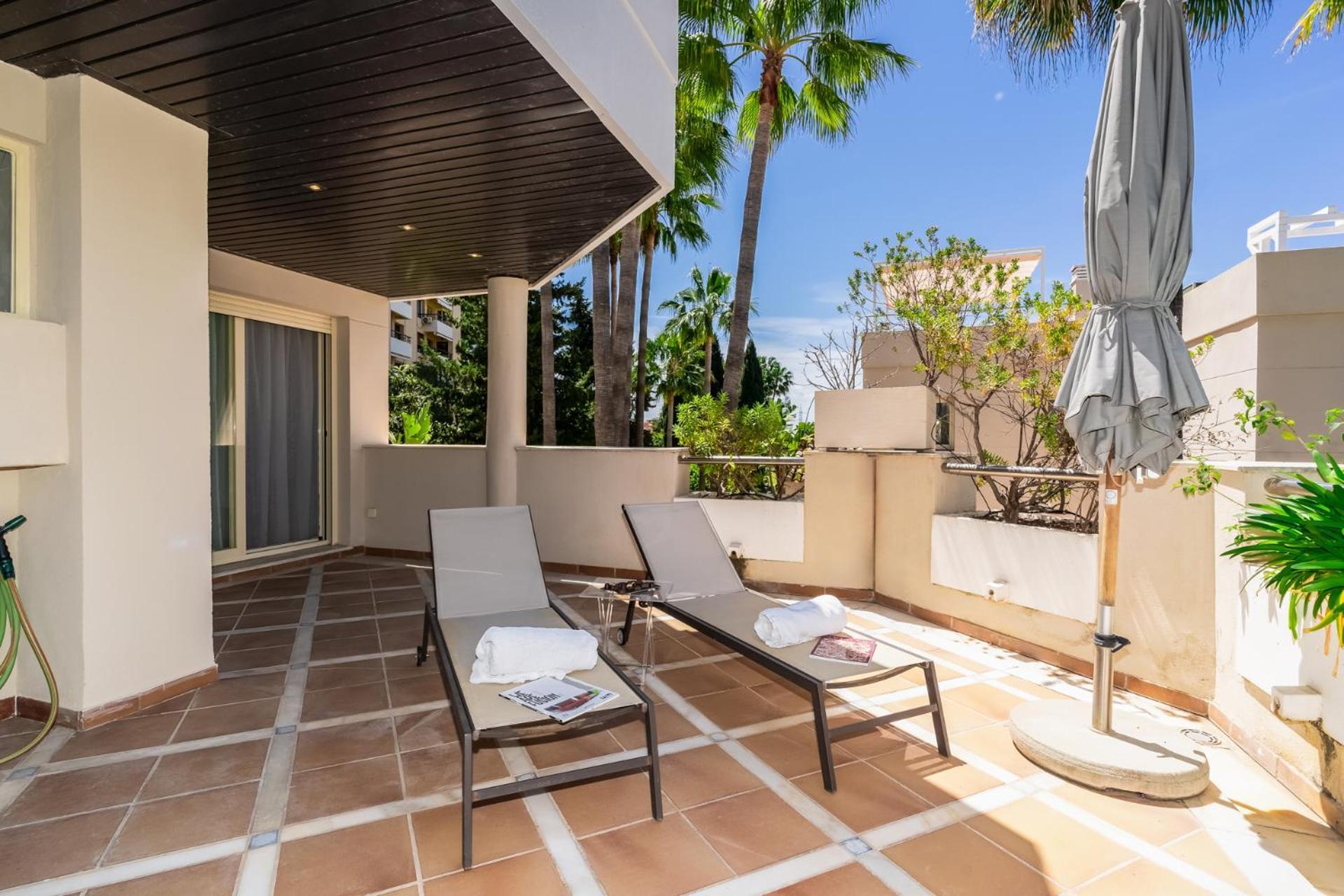 Molo Residences Boutique Apartments & Spa Marbella Exteriör bild