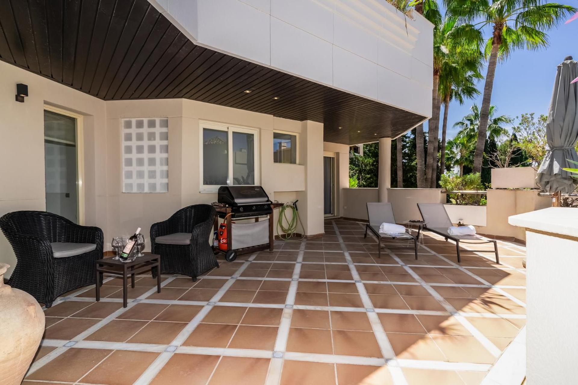 Molo Residences Boutique Apartments & Spa Marbella Exteriör bild