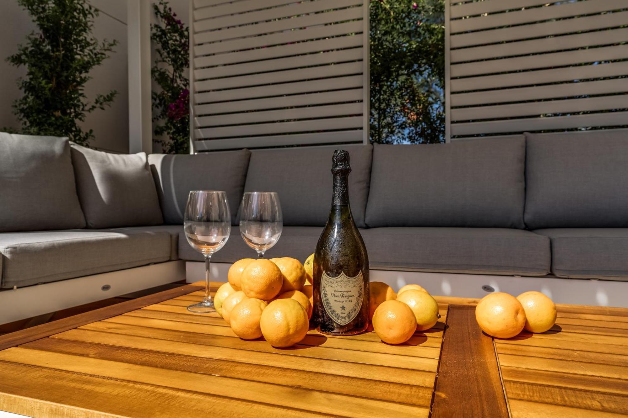 Molo Residences Boutique Apartments & Spa Marbella Exteriör bild