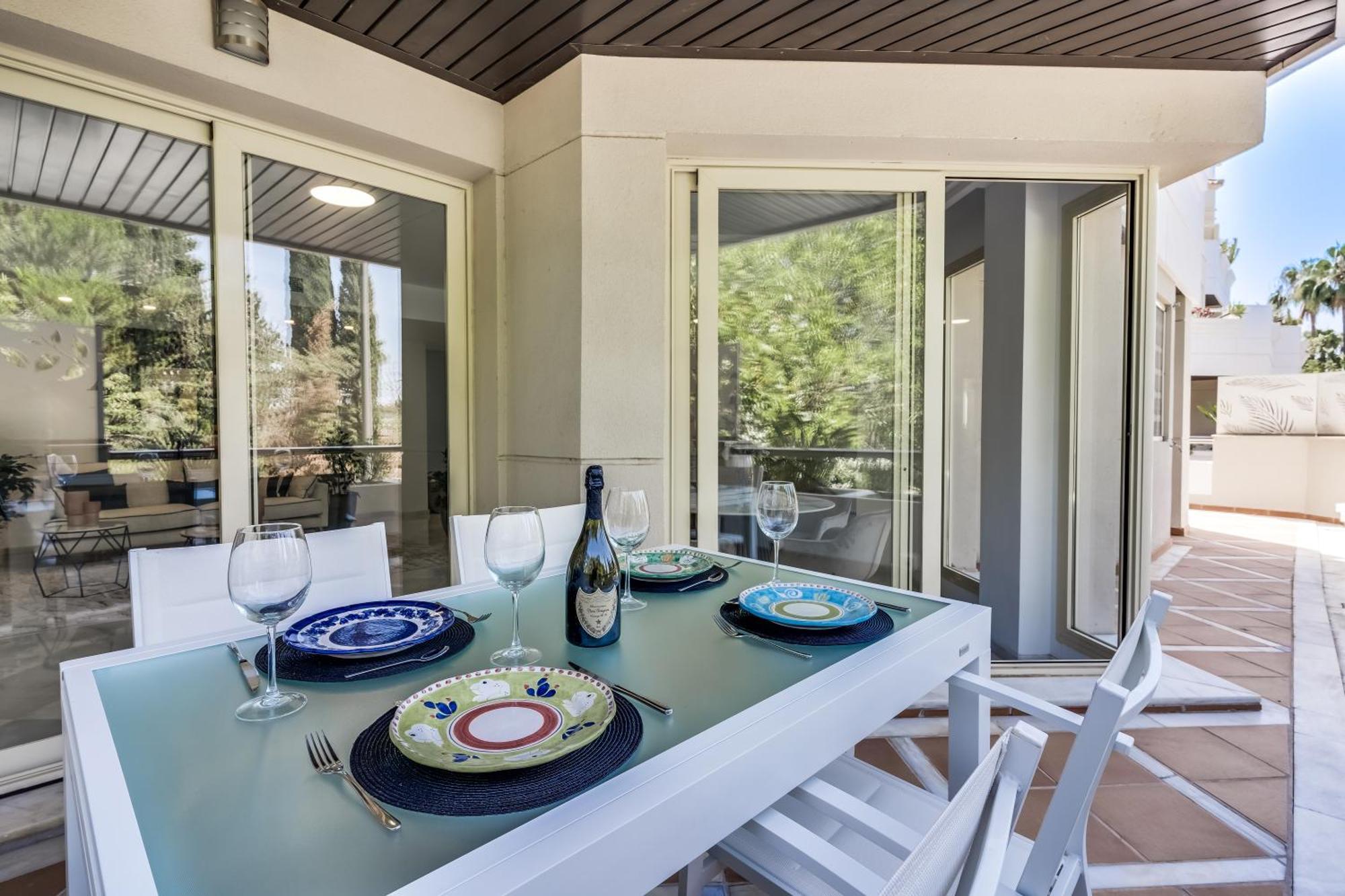 Molo Residences Boutique Apartments & Spa Marbella Exteriör bild