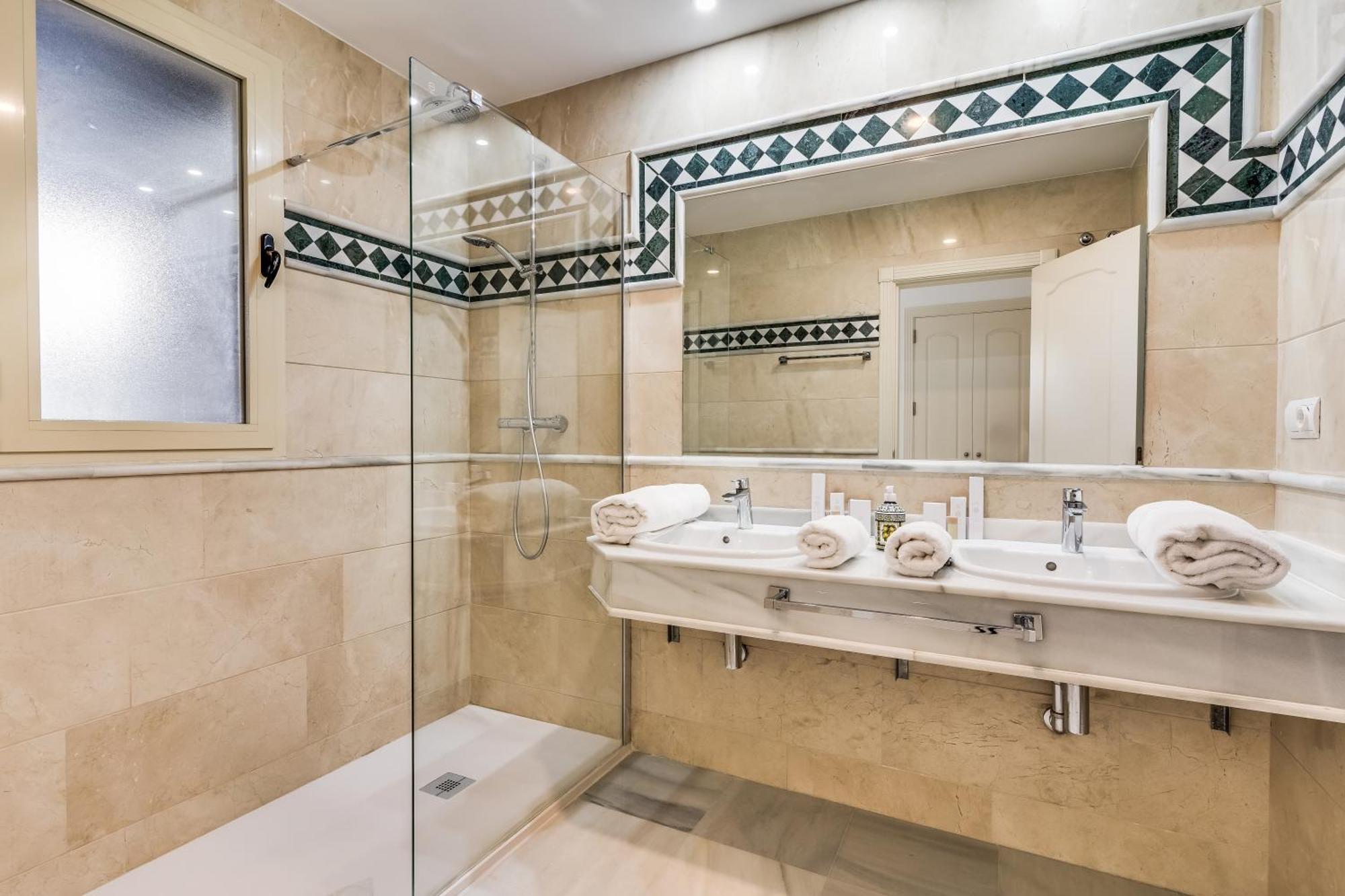 Molo Residences Boutique Apartments & Spa Marbella Exteriör bild
