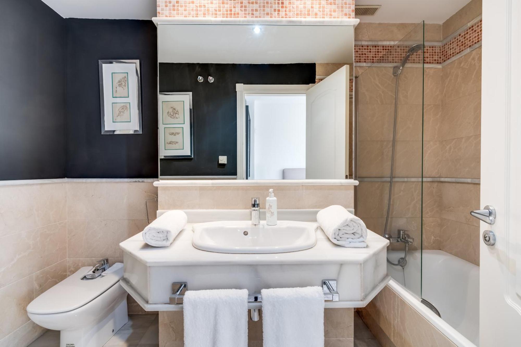 Molo Residences Boutique Apartments & Spa Marbella Exteriör bild